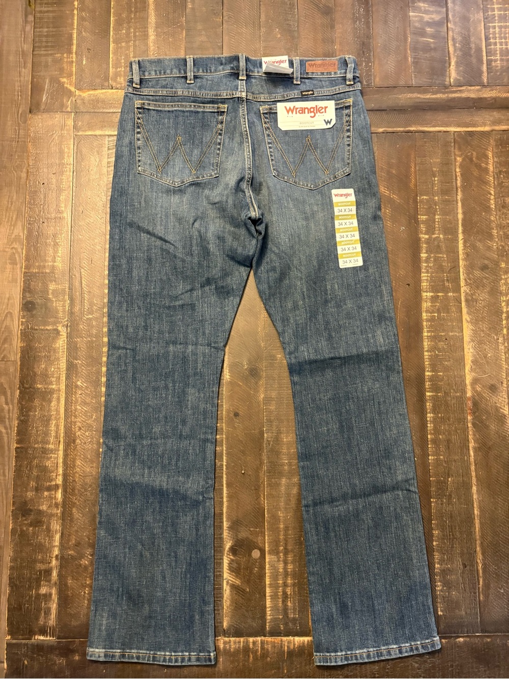 Men’s Wrangler Relaxed Fit Bootcut Medium Wash Blue Jean Slim Seat 34x34 Cowboy